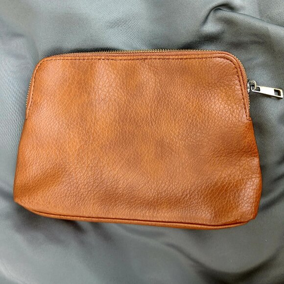 Faux Leather Purse Tote with Matching Hand Bag NWOT - Picture 3 of 5